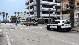 Tirreno Adriatico - Rimosse a San Benedetto 50 auto in divieto di sosta